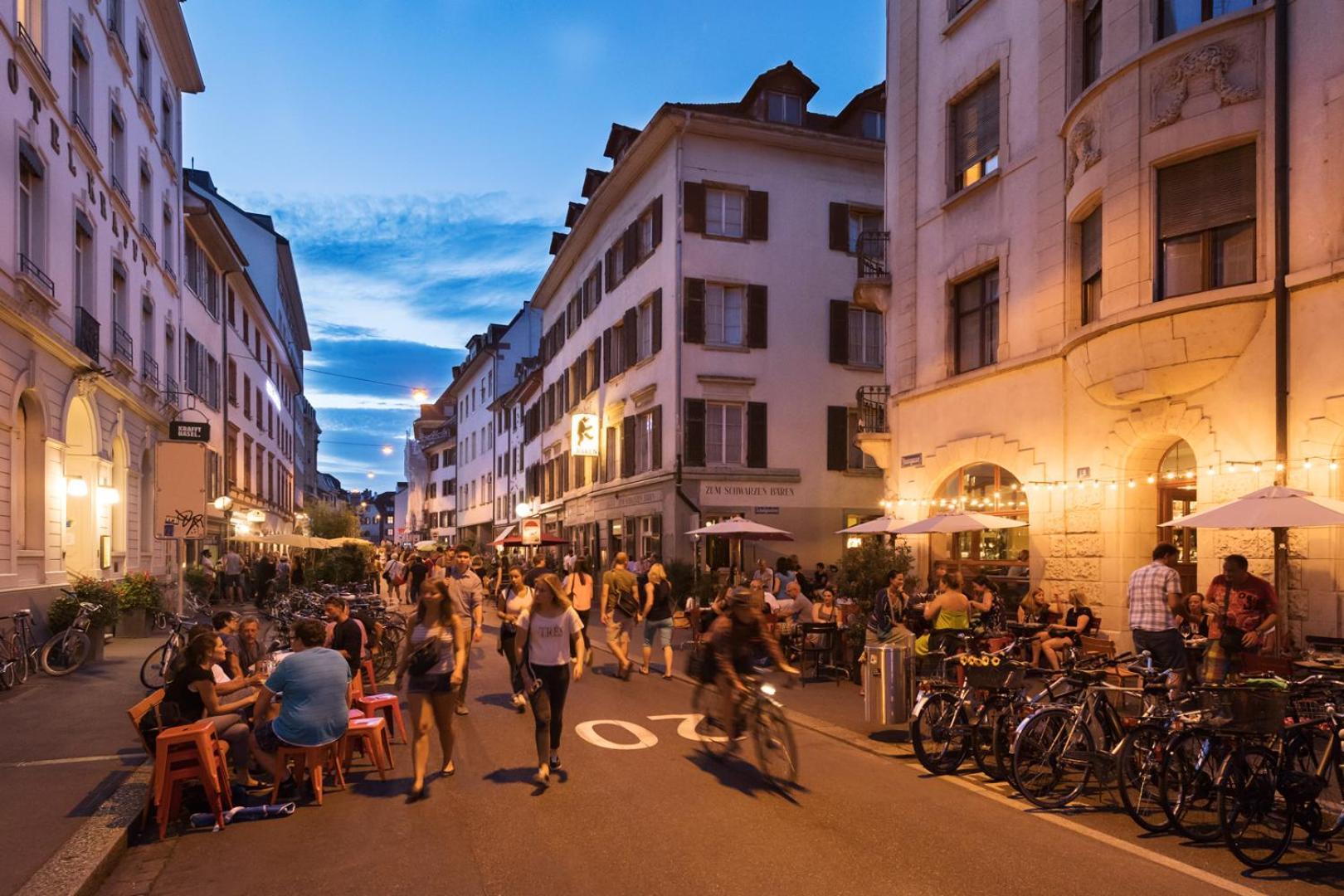 Special Picco Picasso Basel, Bahnhof Grossbasel 10-star Apartamento
